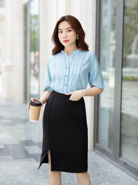 Váy cách điệu xẻ tà