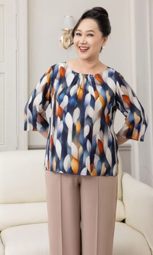 Hạnh Áo cổ tròn dún đính đá,tay lửng phối ren 25416/5.298